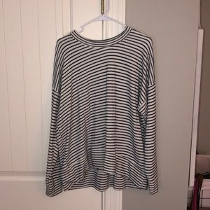 Aerie sweatshirt